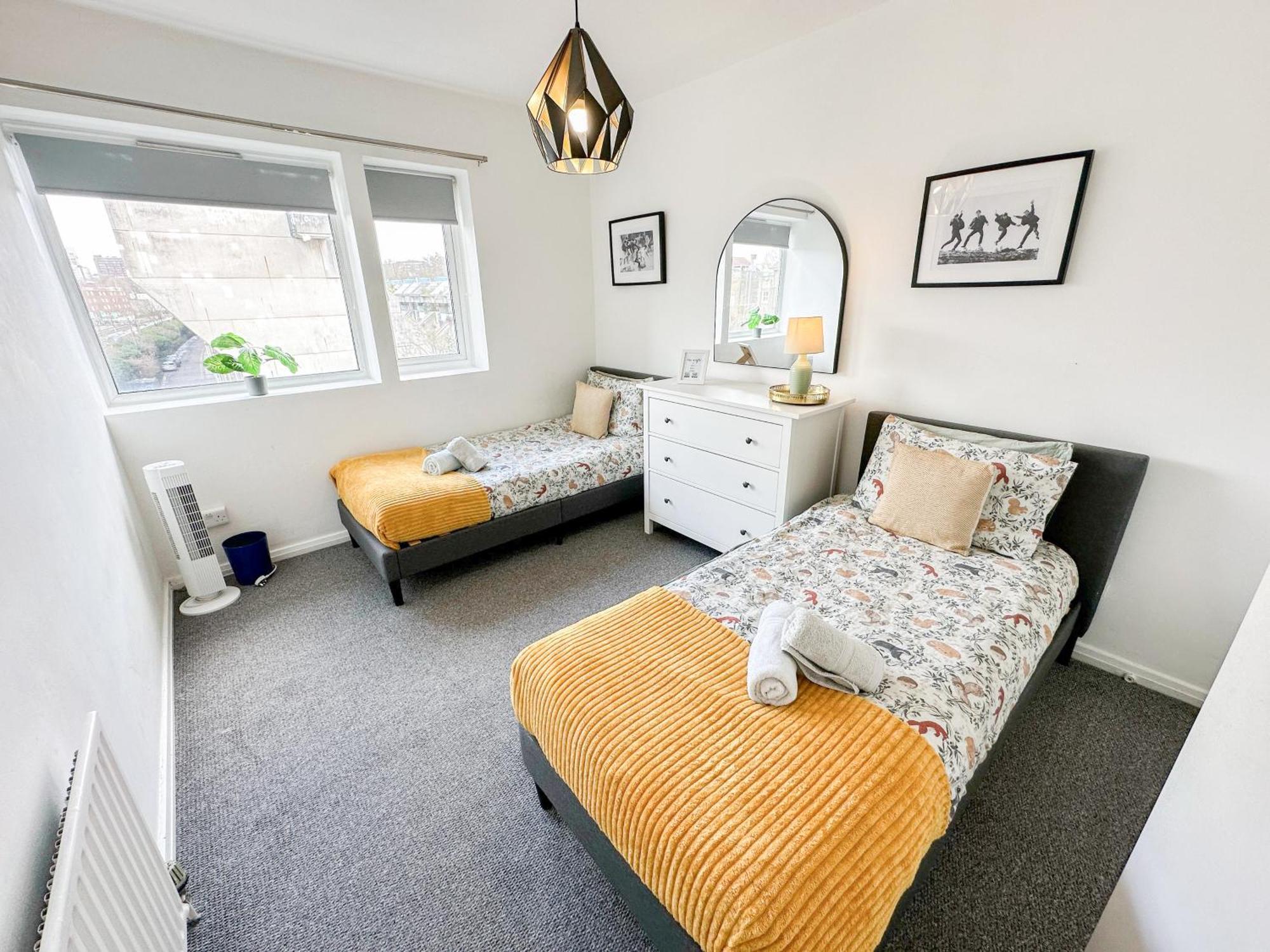 דירות לונדון Charming Flats With Fast Wifi On The Famous Abbey Road מראה חיצוני תמונה